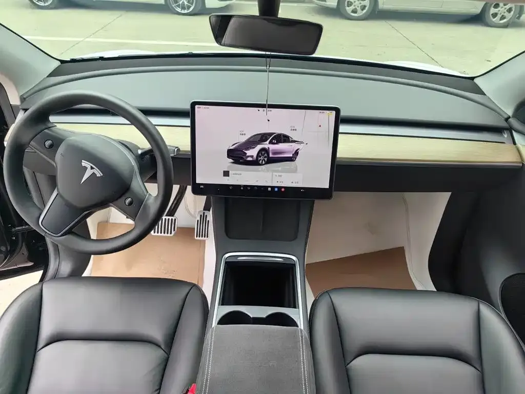 Tesla Model Y Facelift Rear-Wheel Drive Version 2022 — фото 6