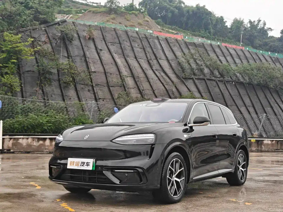 AITO Wenjie AITO M6 Base Model 2026