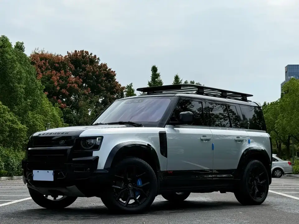 Land Rover Defender Facelift 110 3.0T P400 Dark Special Edition 2023
