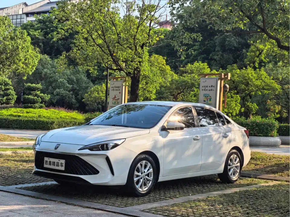 Roewe i5 1.5L Manual Superior Edition 2024
