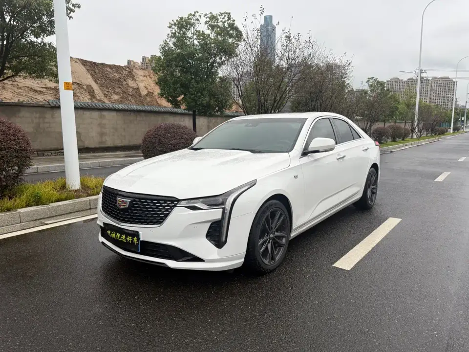 Cadillac CT4 28T Luxury Model 2022