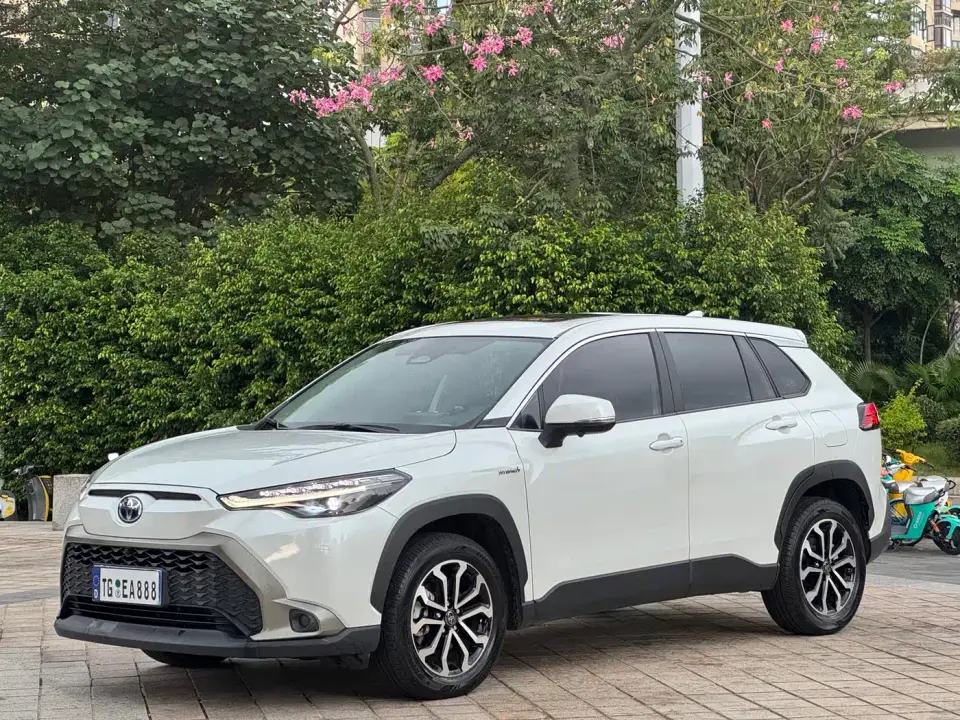 Toyota Frontlander 2.0L Smart Hybrid Dual Engine Luxury Edition 2024