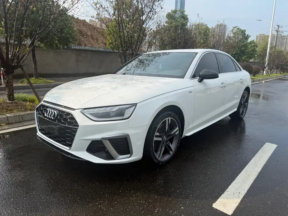 Audi A4L 40 TFSI Fashion Dynamic Edition 2021