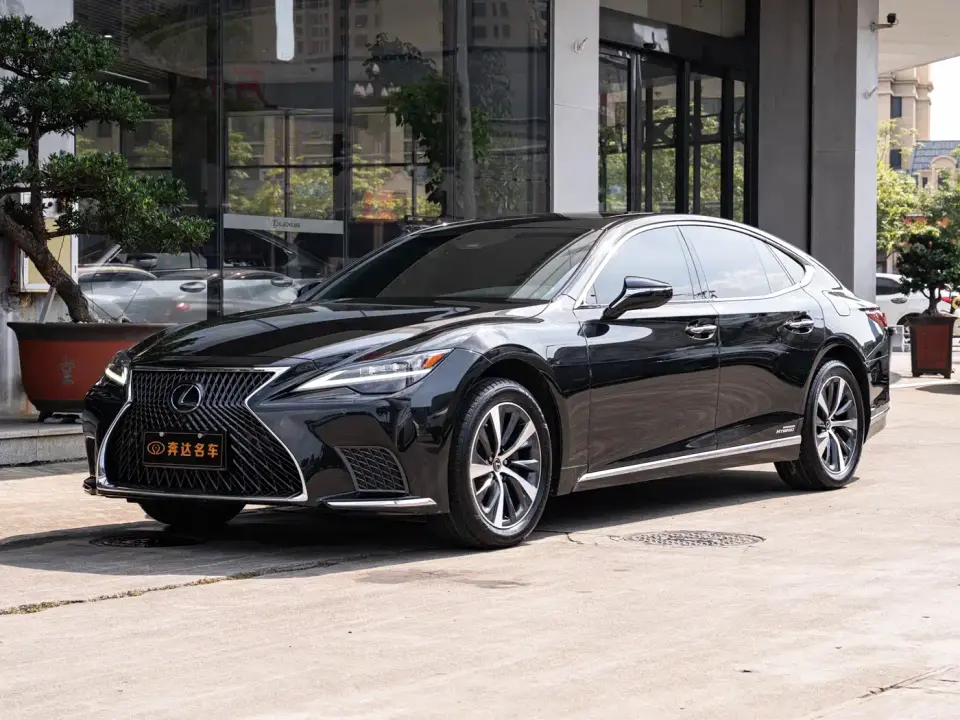 Lexus LS 500h Excellence Edition 2022