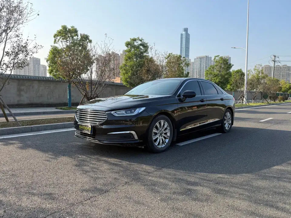 Ford Taurus EcoBoost 245 Enjoyment Edition 2021