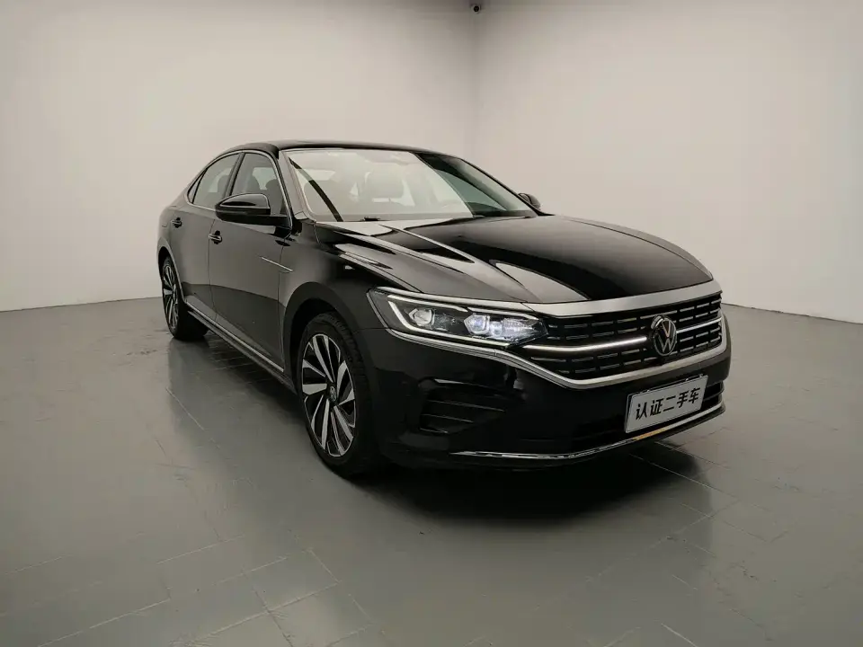 Volkswagen Passat 380TSI Luxury 2024