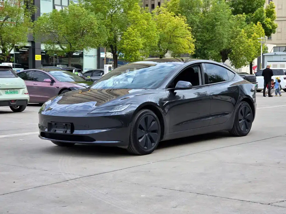 Tesla Model 3 Rear-Wheel Drive 2024