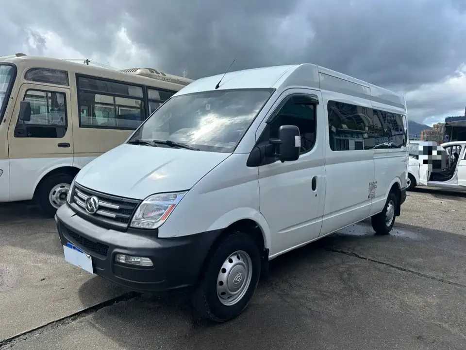 SAIC Maxus Xintu V80 2.5T Classic 6-speed manual Aoyuntong modified long wheelbase medium roof 7-seater 2021