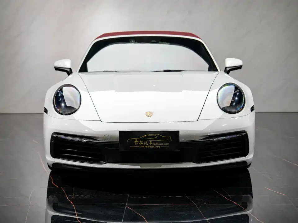 Porsche 911 Carrera Cabriolet 3.0T 2021