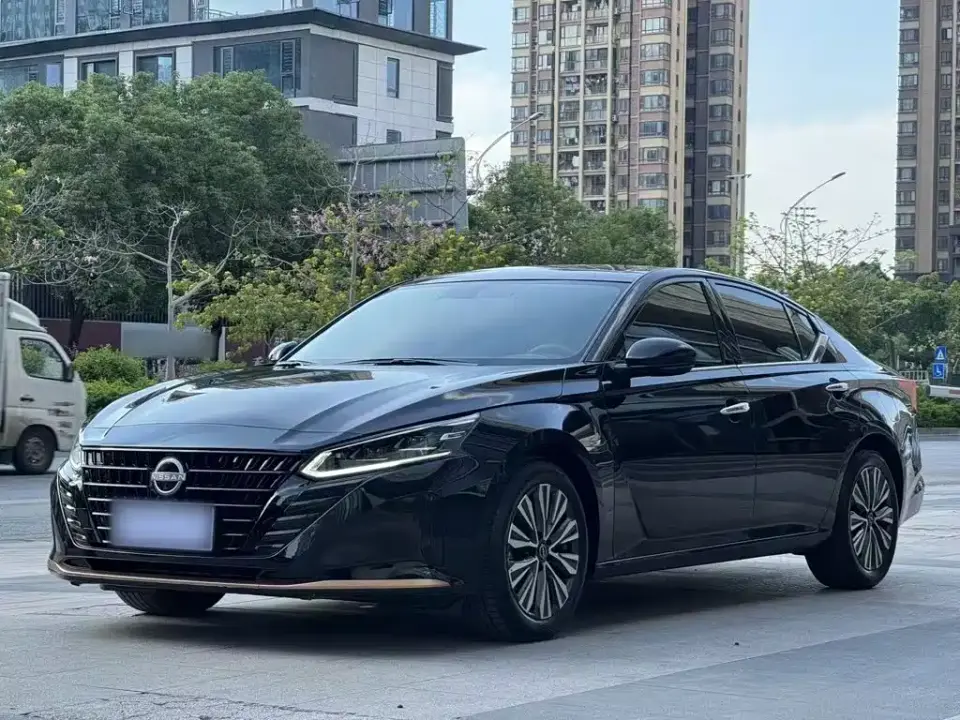 Nissan Teana 2.0L SV Black Gold Edition 2024