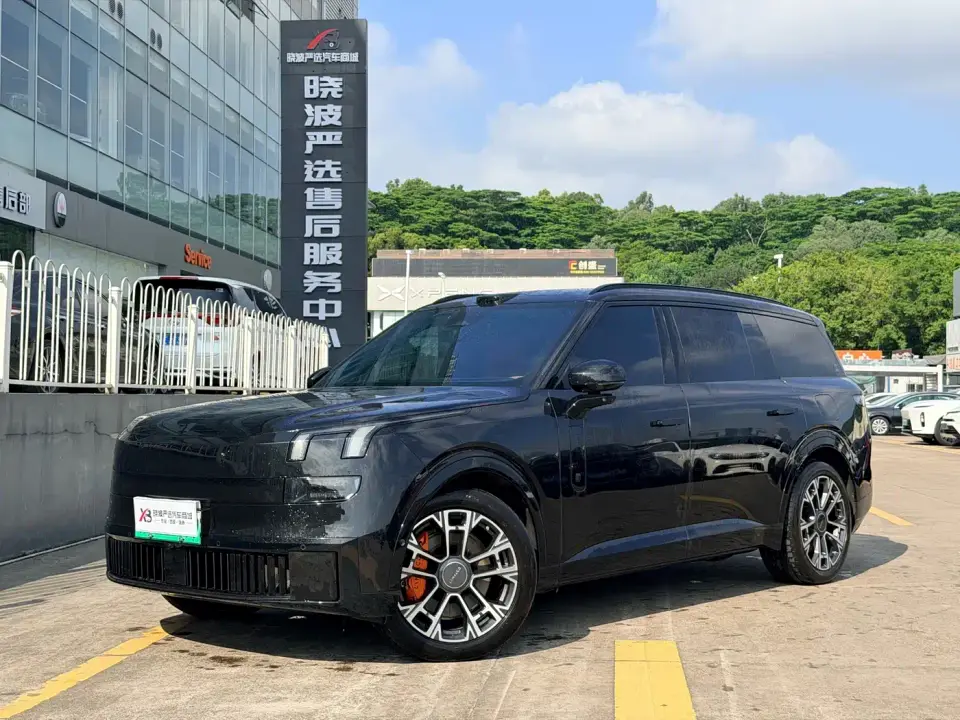 Lynk & Co 900 2.0T Ultra 2025
