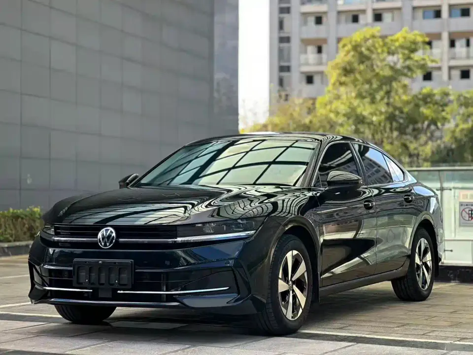 Volkswagen Magotan 300TSI Premium Edition Eye-catcher 2026