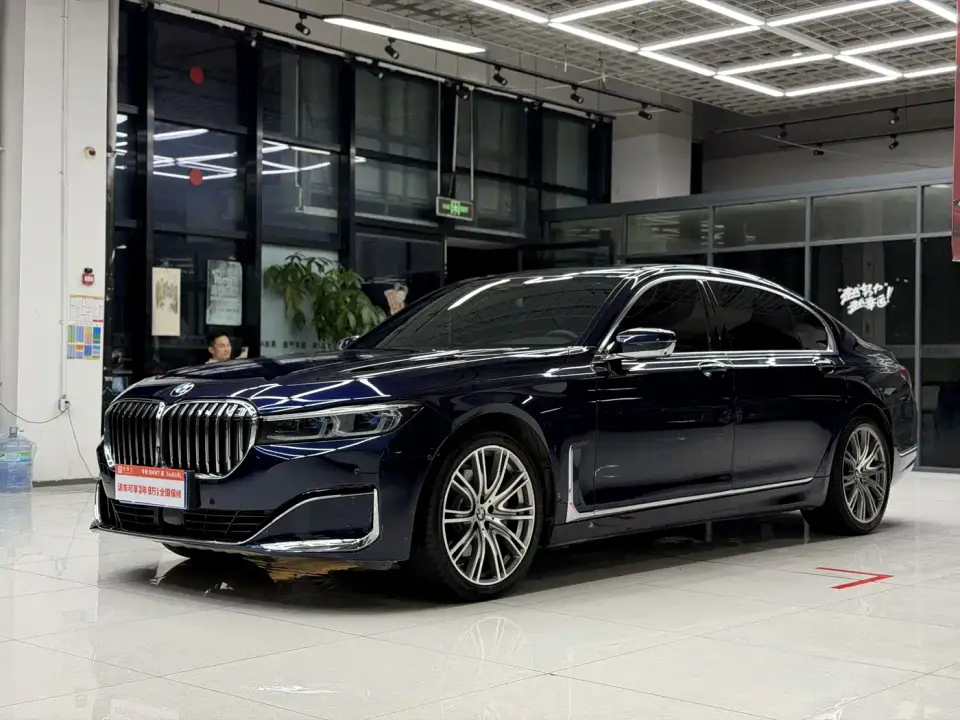 BMW 7 Series Facelift 740Li xDrive Executive M Sport Package 2020