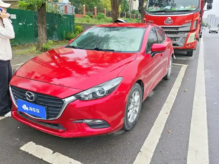 Mazda Mazda3 Axela Sedan 1.5L Auto Comfort China VI 2019