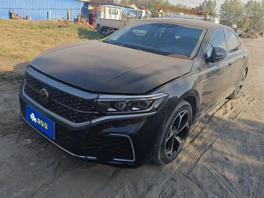 Volkswagen Passat Outstanding Edition 380TSI Dragon Glory Version 2026