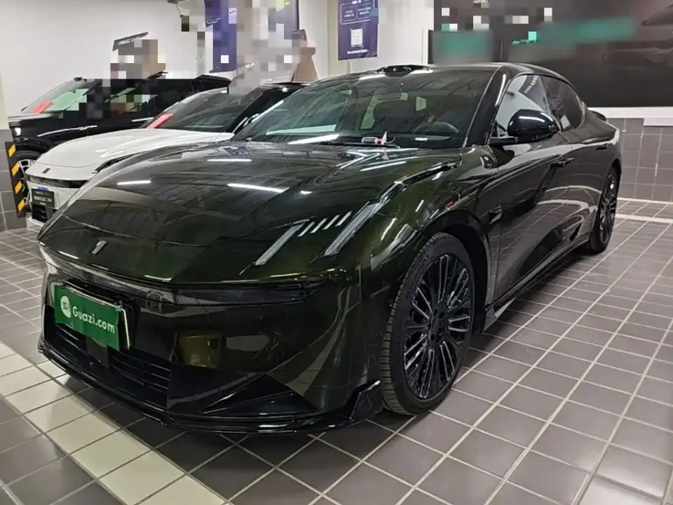 Lynk & Co 10 EM-P 240 AWD Ultra Sport Edition 2025