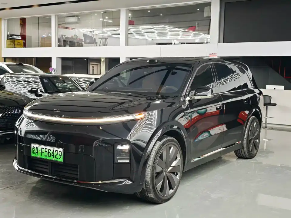 Li Auto Li Xiang L9 Base Model 2026