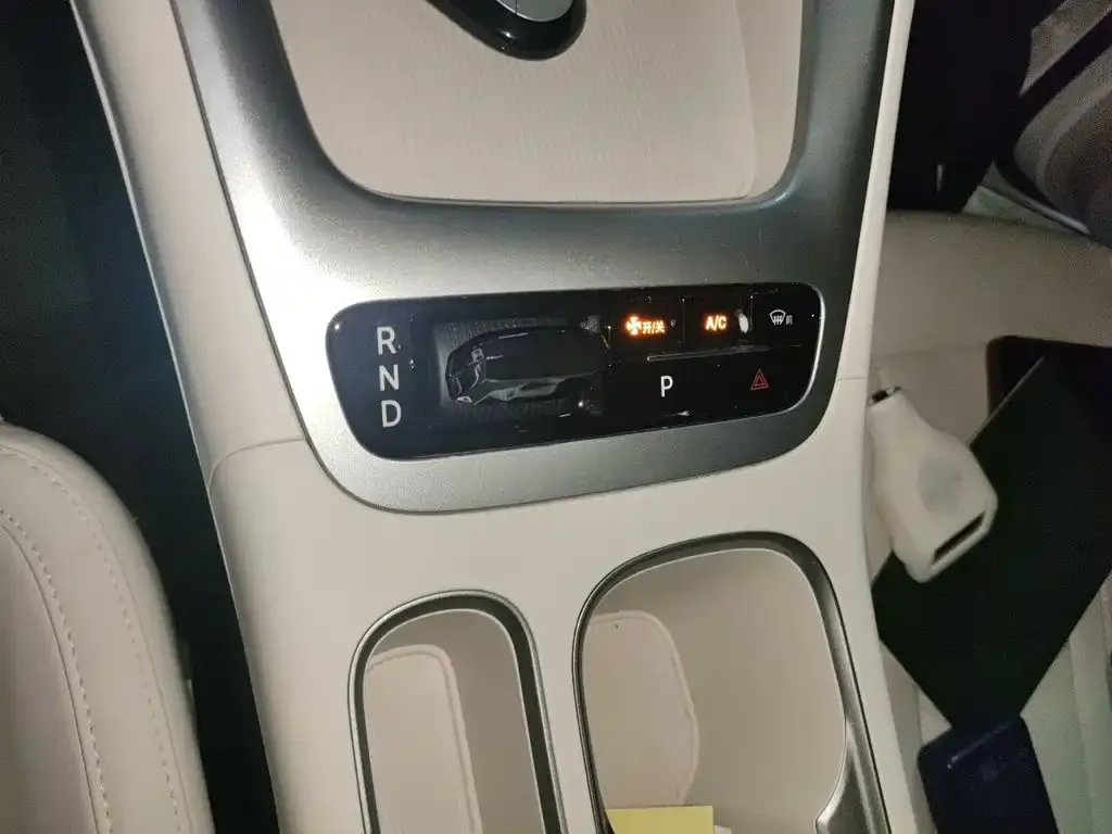 Geely Galaxy Starry Wish 310km Youth Edition 2025 — фото 10
