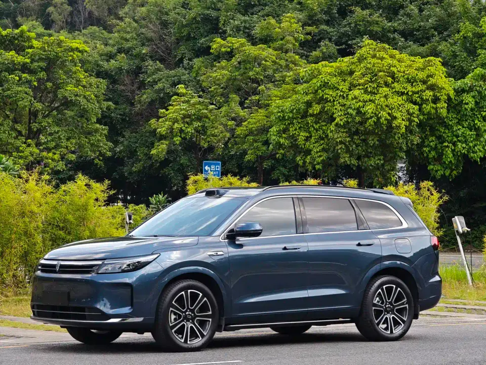 AITO Wenjie AITO M7 1.5T Smart Drive RWD Ultra 5-seater 2025