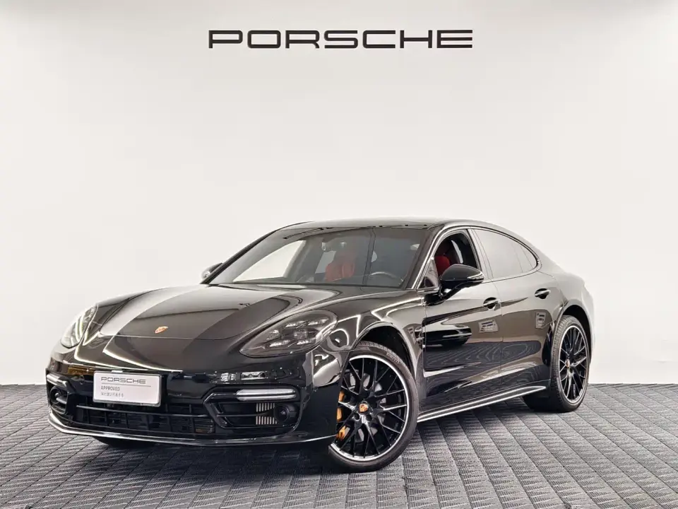 Porsche Panamera 2023