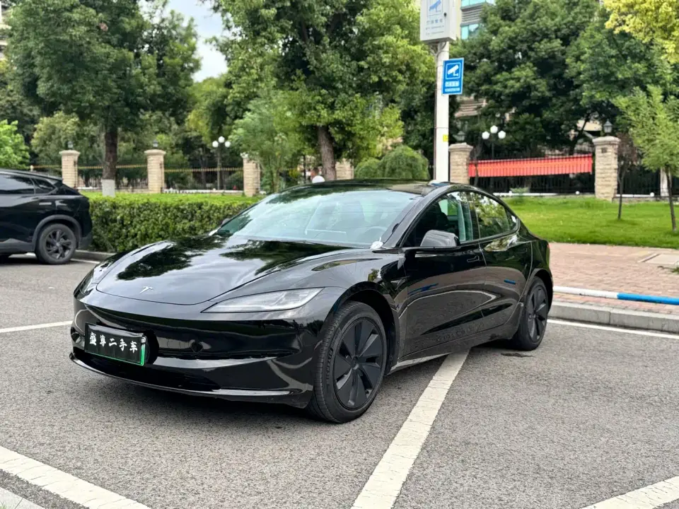 Tesla Model 3 Rear-Wheel Drive 2024