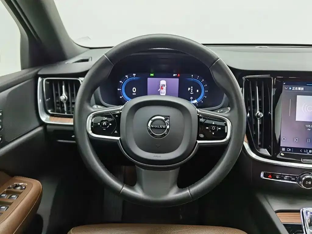 Volvo S60 B4 Inscription Luxury Edition 2024 — фото 11