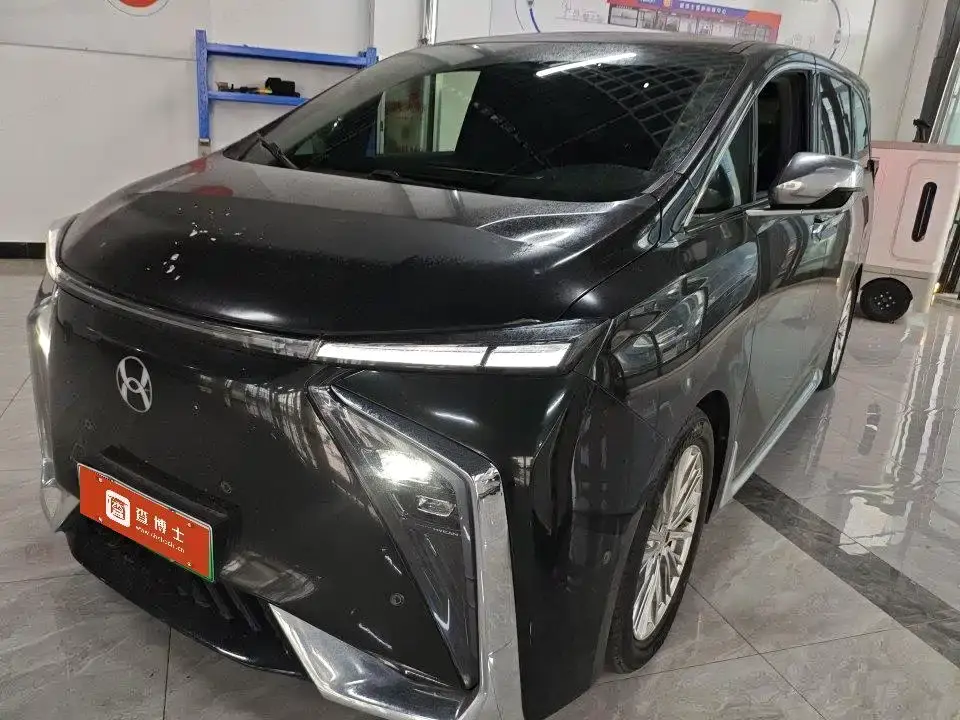 Hycan Auto Hycan V09 Honor Edition 620 2024