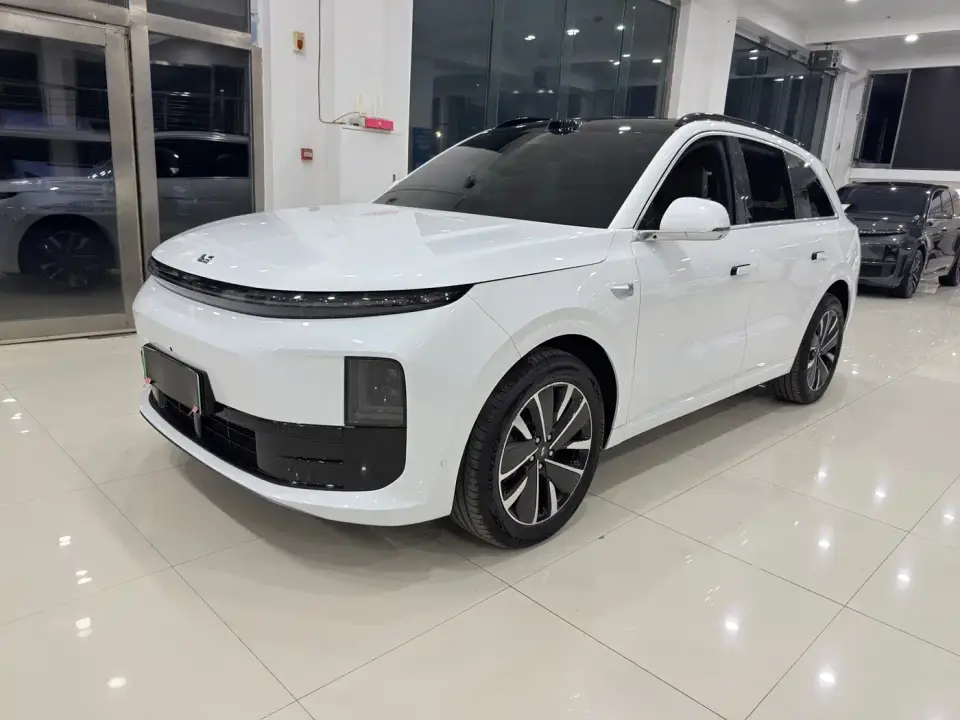 Li Auto L6 Pro Smart Renewal Edition 2025