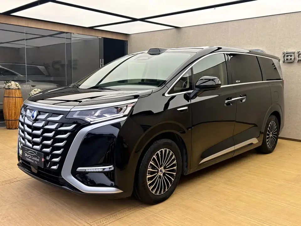 Denza D9 DM-i Smart Driving Edition 1020 AWD Flagship 2026