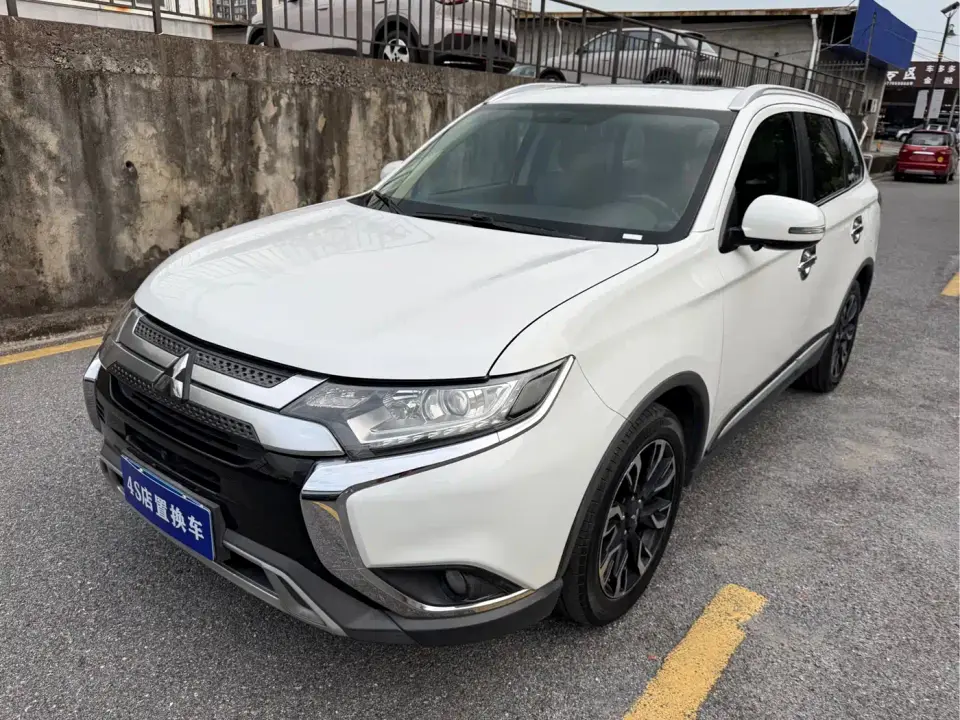 Mitsubishi Outlander 2.0L 2WD Enjoy 5-Seater China VI 2019
