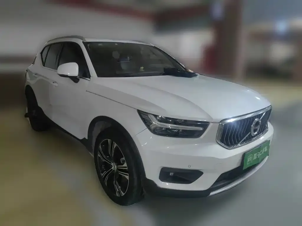 Volvo XC40 T4 AWD Inscription Sport Edition 2019 — фото 24