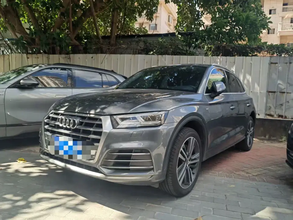 Audi Q5L Facelift 40 TFSI Honor Fashion 2020
