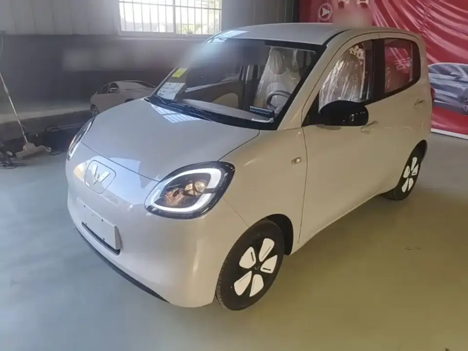 Wuling Motors Hongguang MINIEV 4-Door Advanced 2026