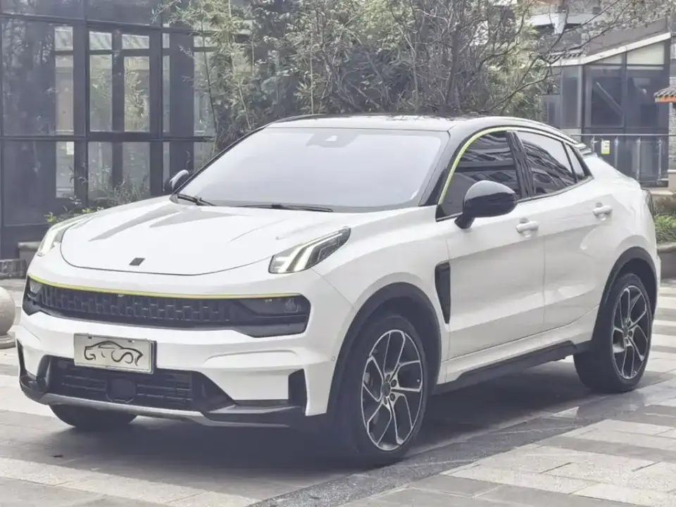 Lynk & Co 05 2.0TD 2WD Shine Halo 2020