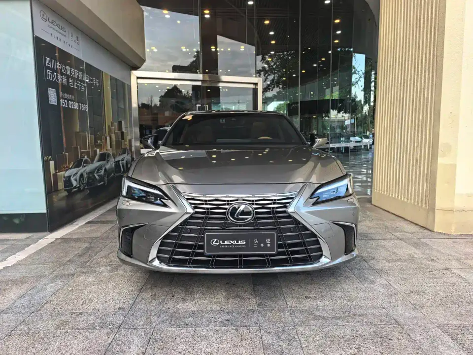 Lexus ES 200 Ultimate Edition 2026
