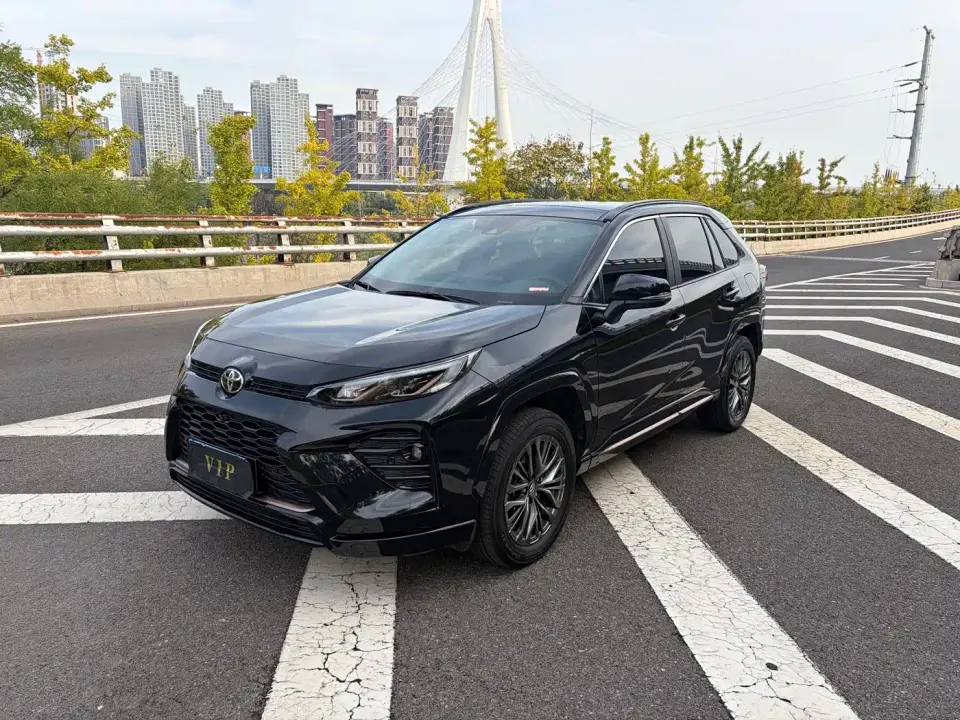 Toyota Wildlander 2.0L CVT 2WD Luxury PLUS Edition 2024