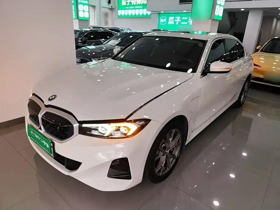 BMW i3 eDrive 35 L 2022