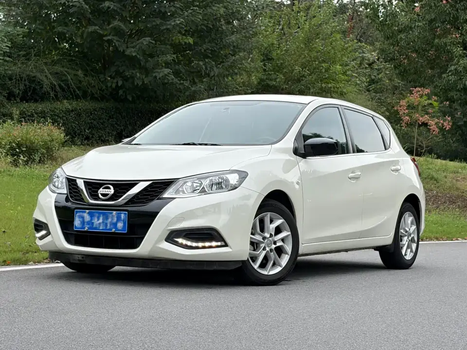 Nissan Tiida 1.6L CVT Cool Edition 2021