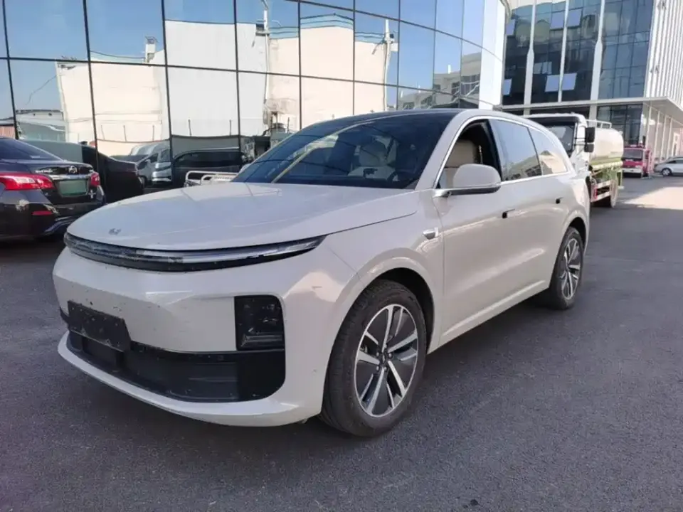 Li Auto L6 Pro 2025