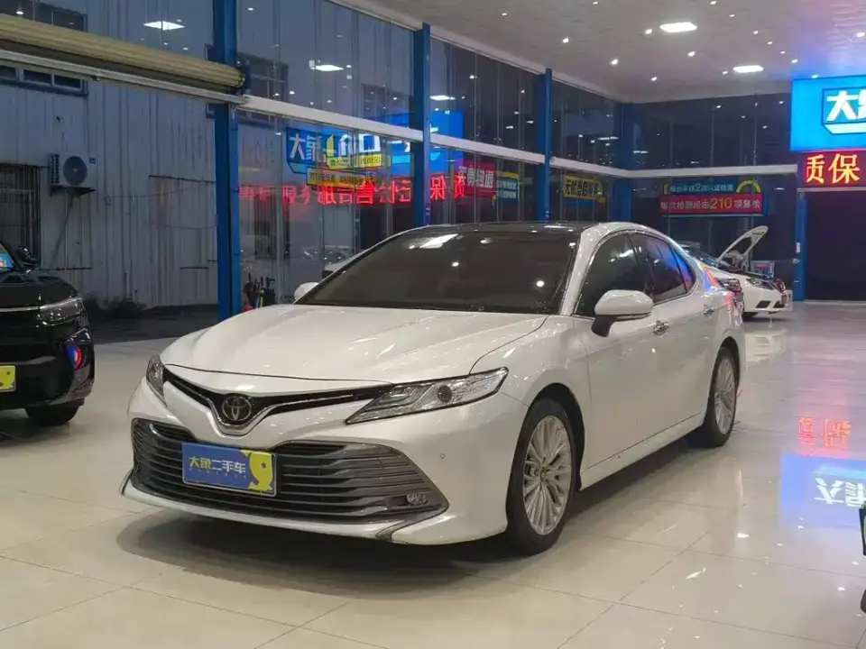 Toyota Camry 2.5G Luxury Edition China VI 2020