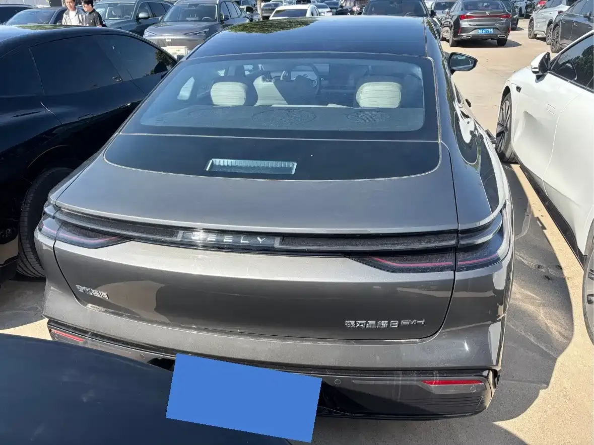 Geely Galaxy Galaxy Xingyao 8 130km EM-i Premium Edition 2025 — фото 8