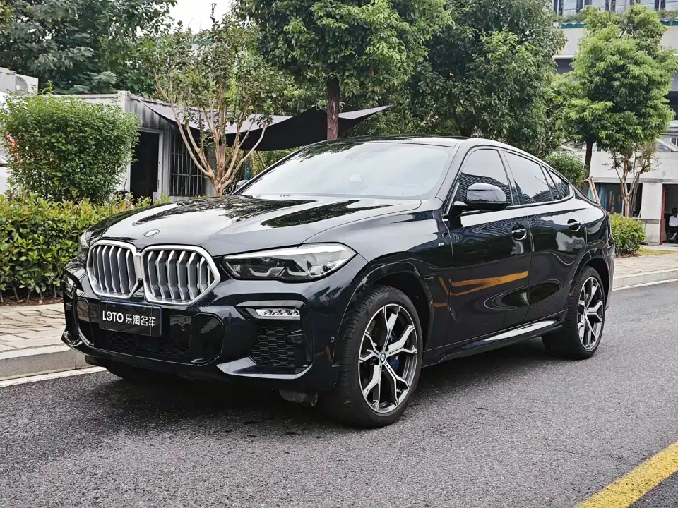BMW X6 xDrive40i M Sport Package 2022