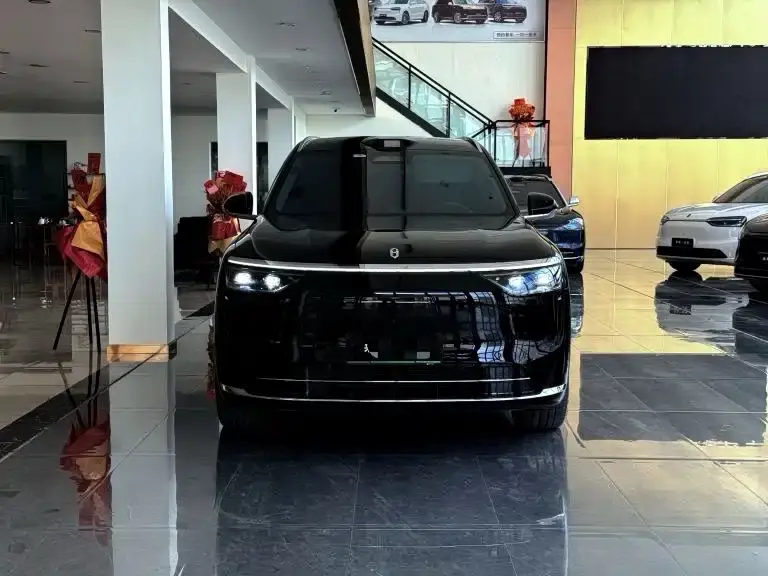 AITO Wenjie AITO M8 Model Extended Range Max+ Edition 53.4kWh 6-Seater 2025