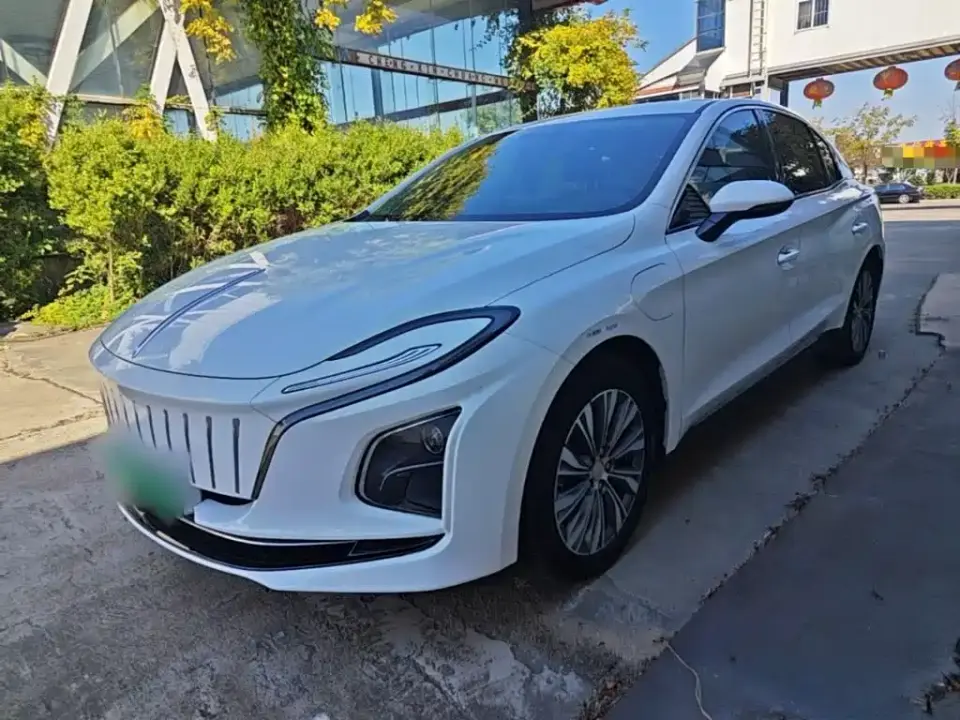Hongqi E-QM5 Model 450km Travel Edition 2024
