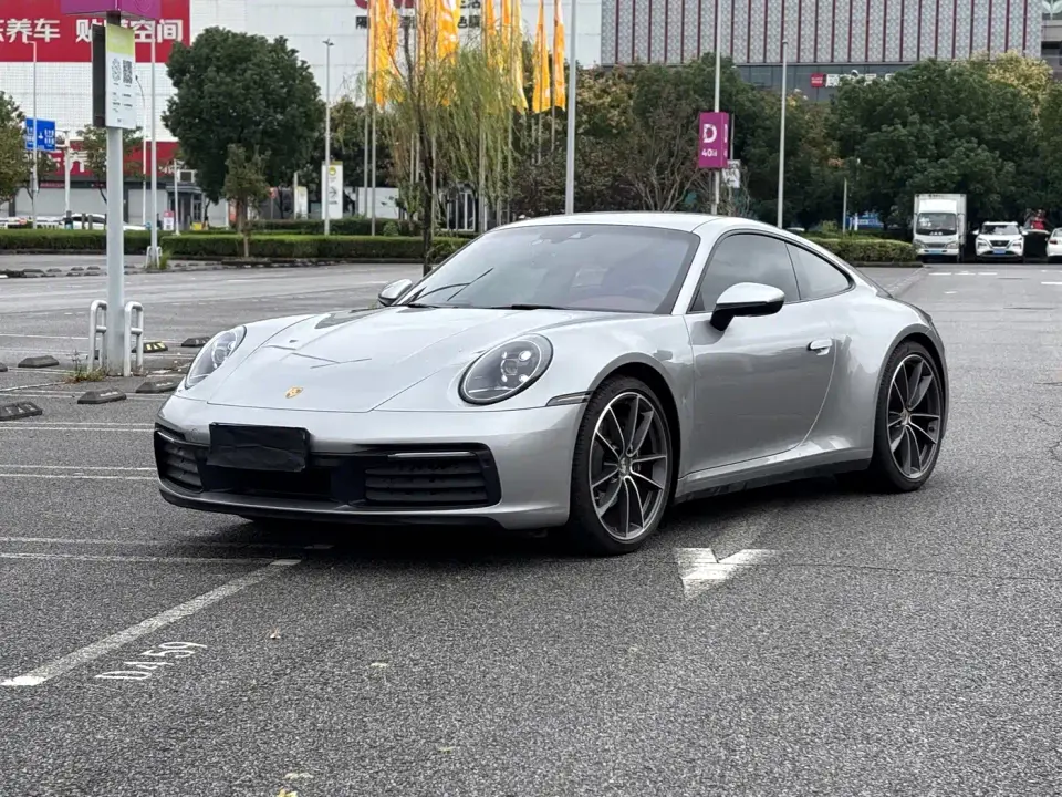 Porsche 911 Carrera 3.0T 2022