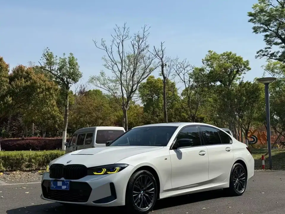BMW 3 Series 325Li M Sport Black Night Package 2023