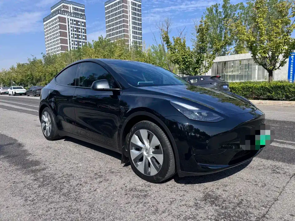 Tesla Model Y Facelift Rear-Wheel Drive Version 2023