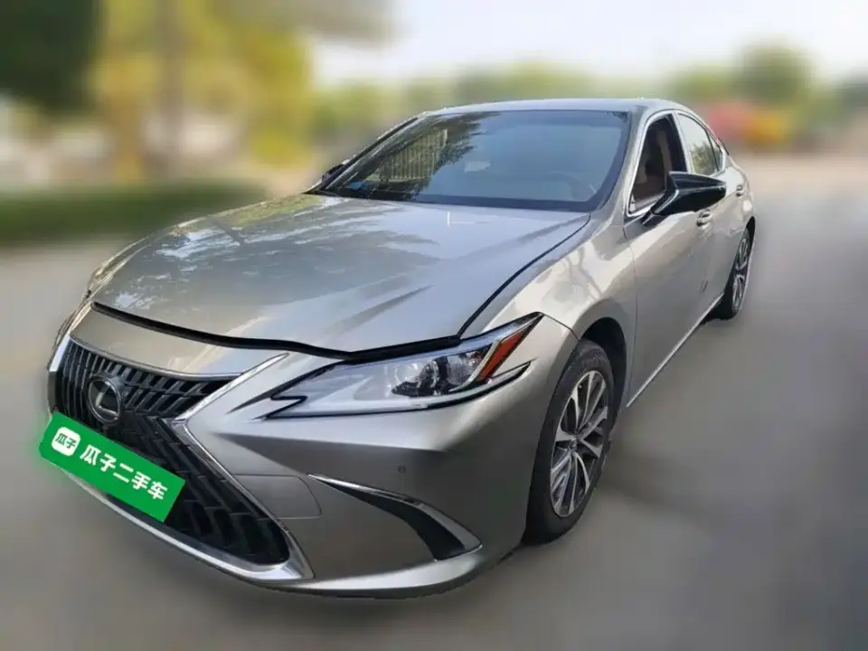 Lexus ES 200 Excellence Edition 2022