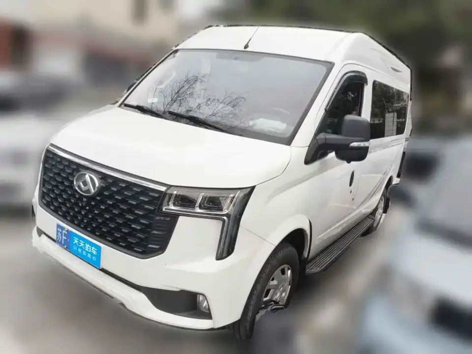 SAIC Maxus Xintu V80 Aoyun Value Edition 6AMT Short Wheelbase Medium Roof 127Ps 5/6 Seats 2024