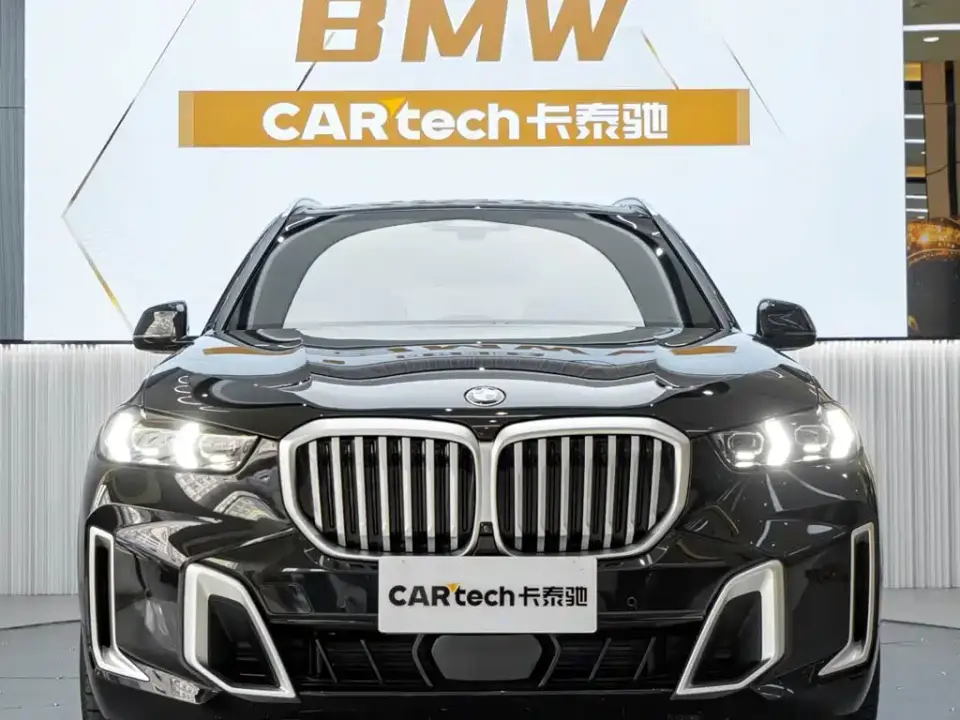 BMW X5 xDrive 40Li M Sport Package 2025